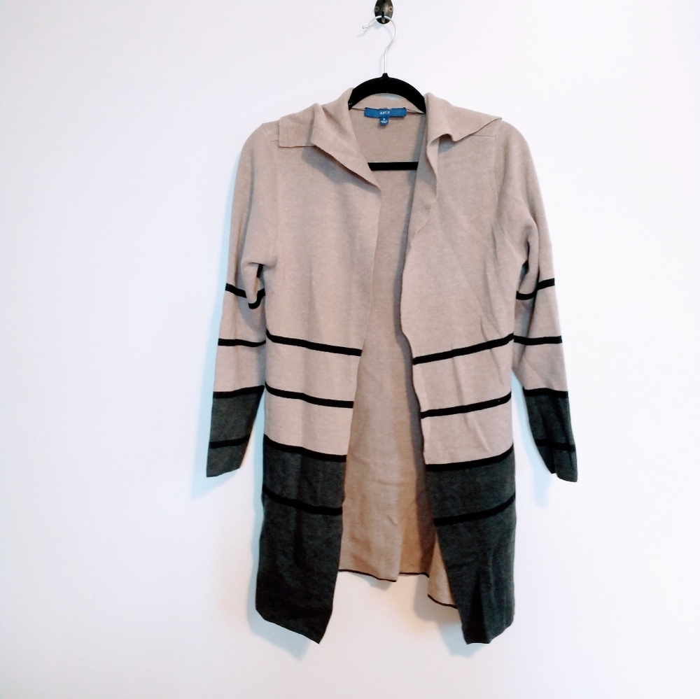 Apt 9 tank long cardigan with draped front size small.  Mild piling under arms